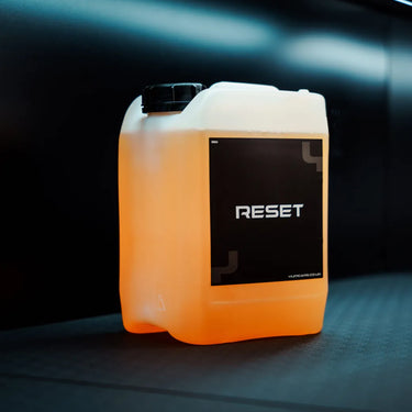 Yum Cars Reset 3-in-1 Acidic Wash